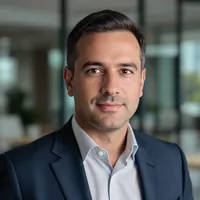 Andrés L. Benavides